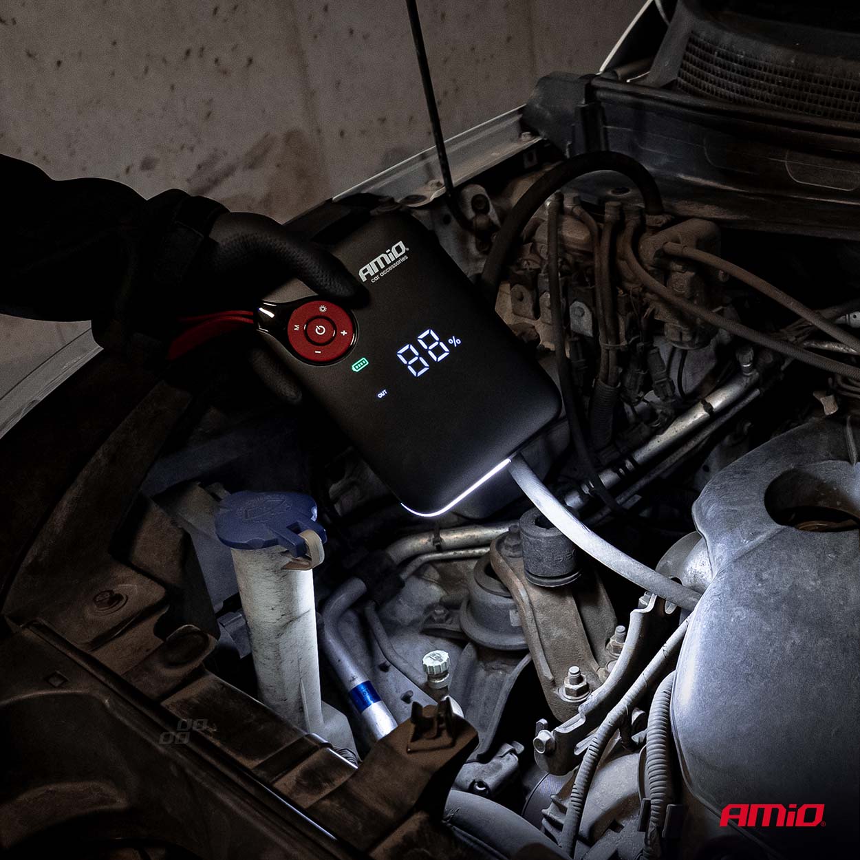 Kaasaskantav mini 4-in-1 käivitusabi/LED/õhukompressor/akupank 12V 7,2Ah 600A Amio 04675 - Image 4