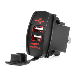 veekindel laadija punane led taust paadikujuline usb-usb-c qc3,0 12-24v amio 04228 hasmar auto