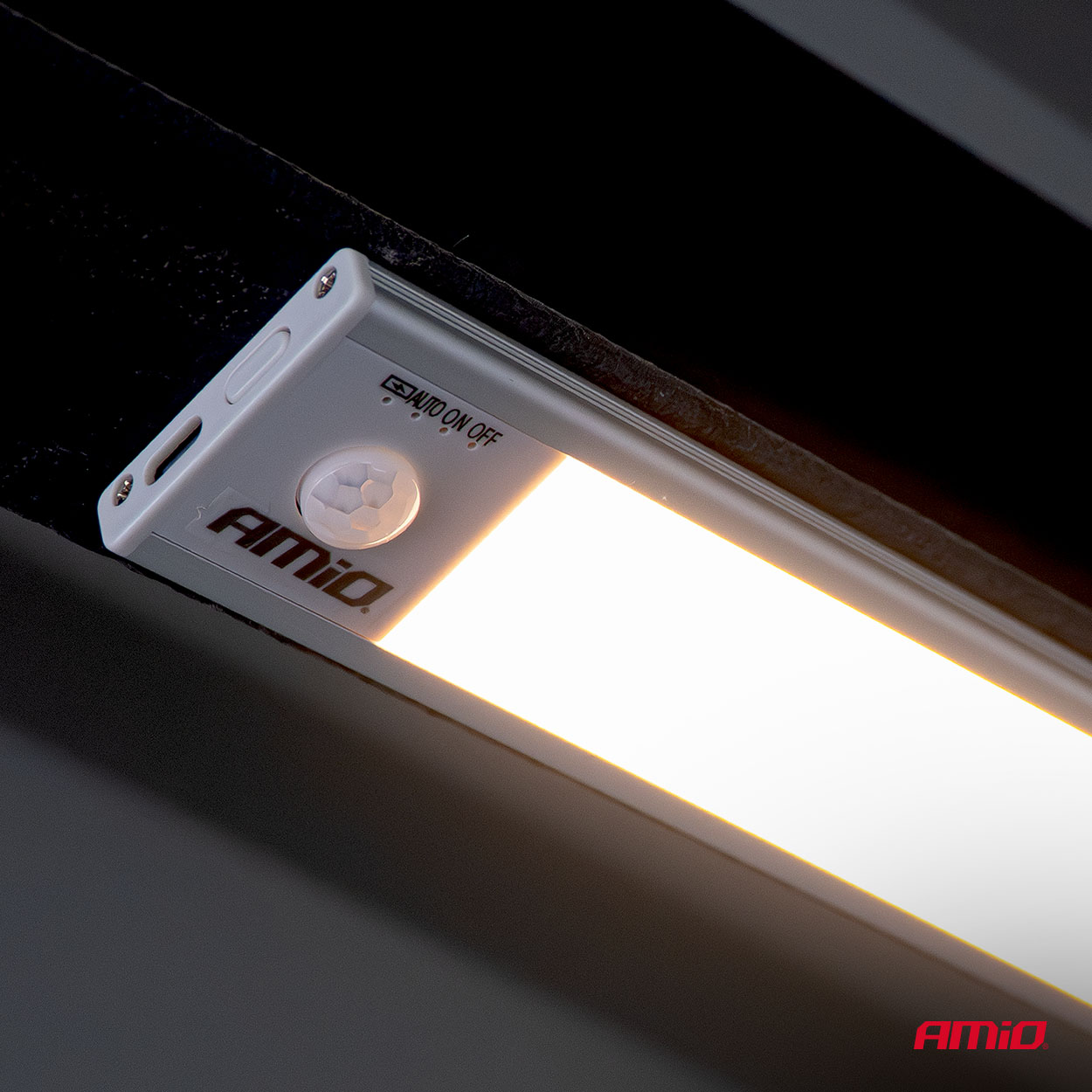LED-lamp laetav liikumisanduriga 2W 1500mAh USB-C 40cm Amio 04894 - Image 3